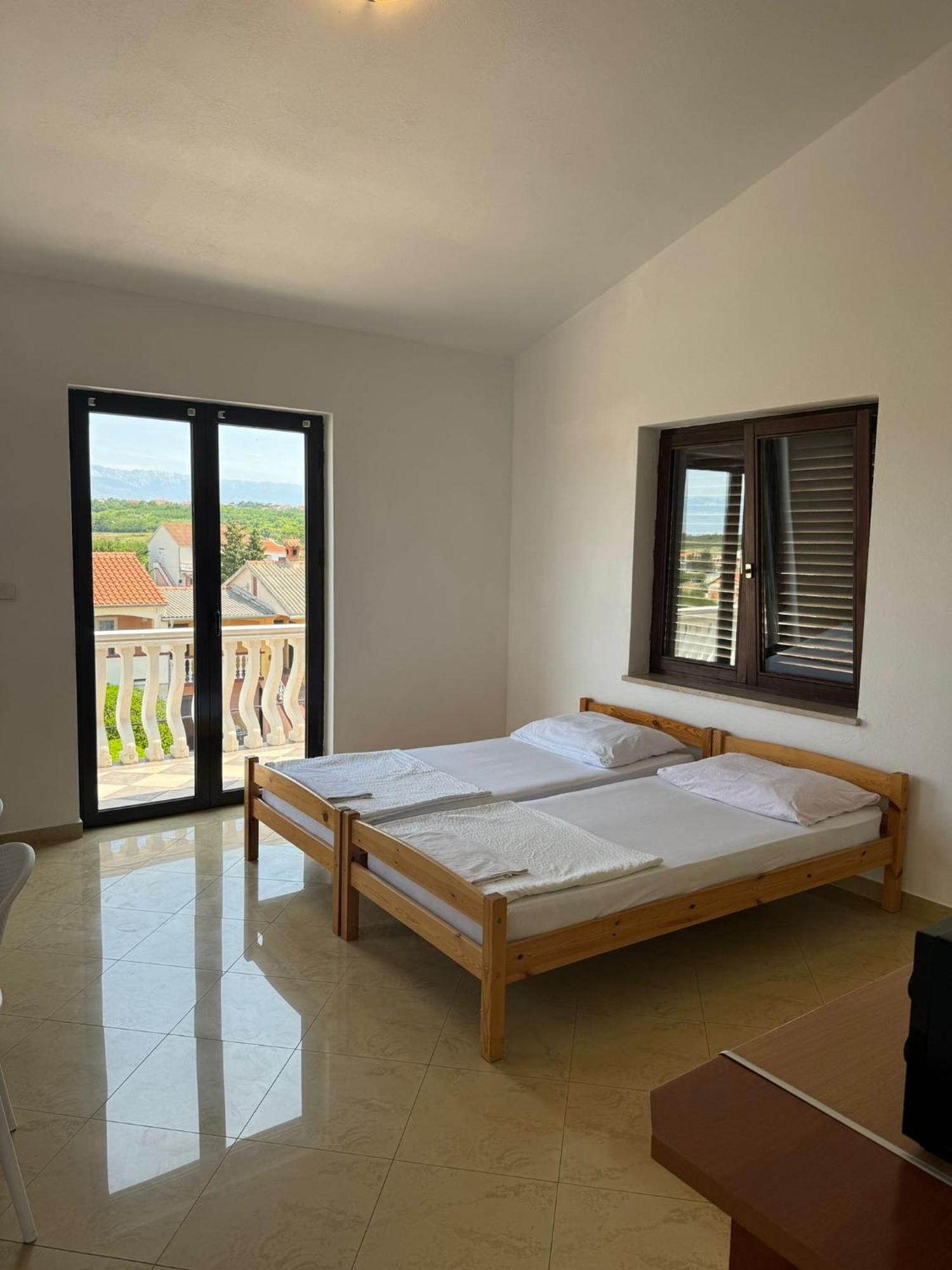 Apartments Bernarda 1 Nin Exterior photo