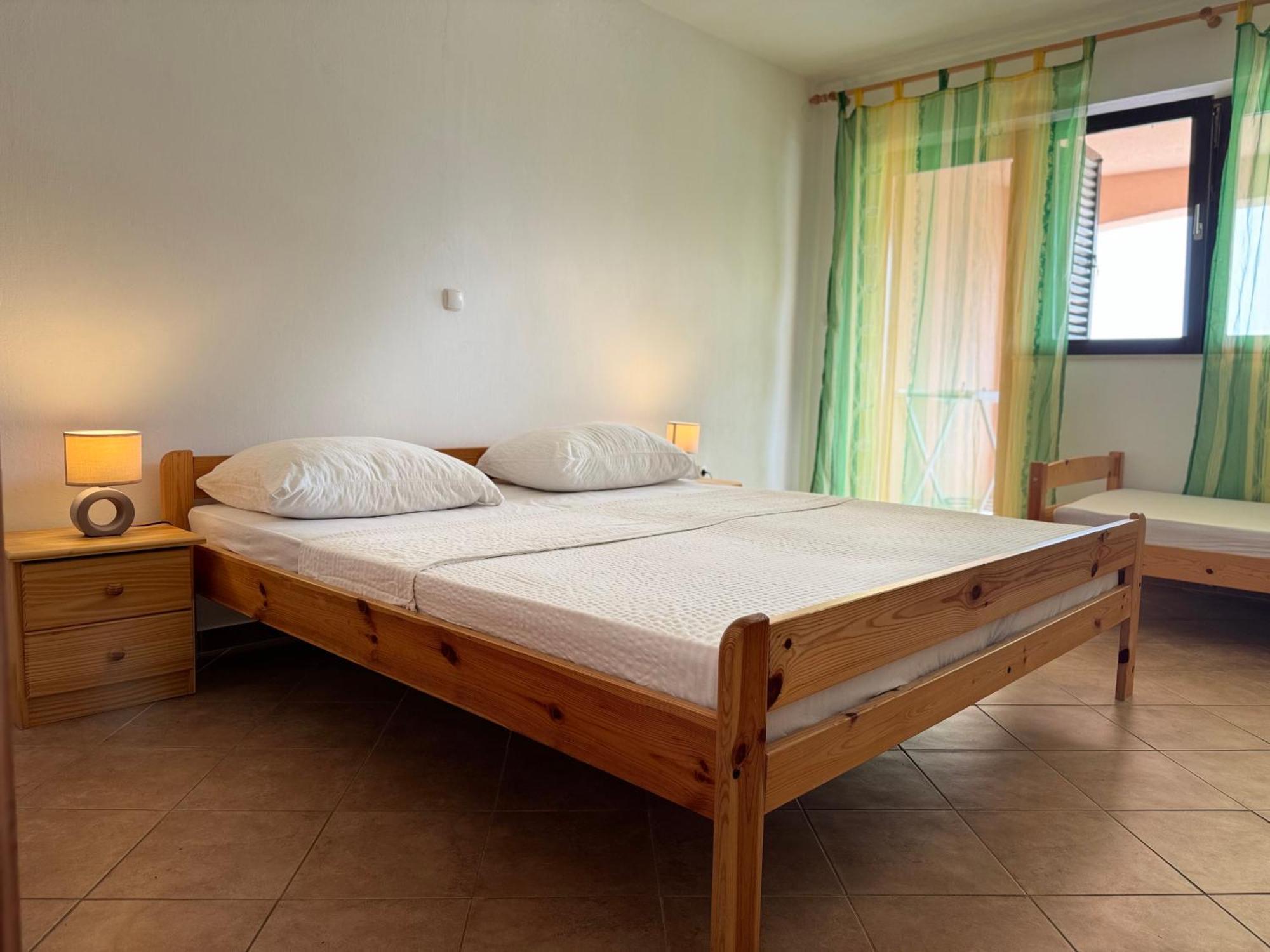 Apartments Bernarda 1 Nin Exterior photo