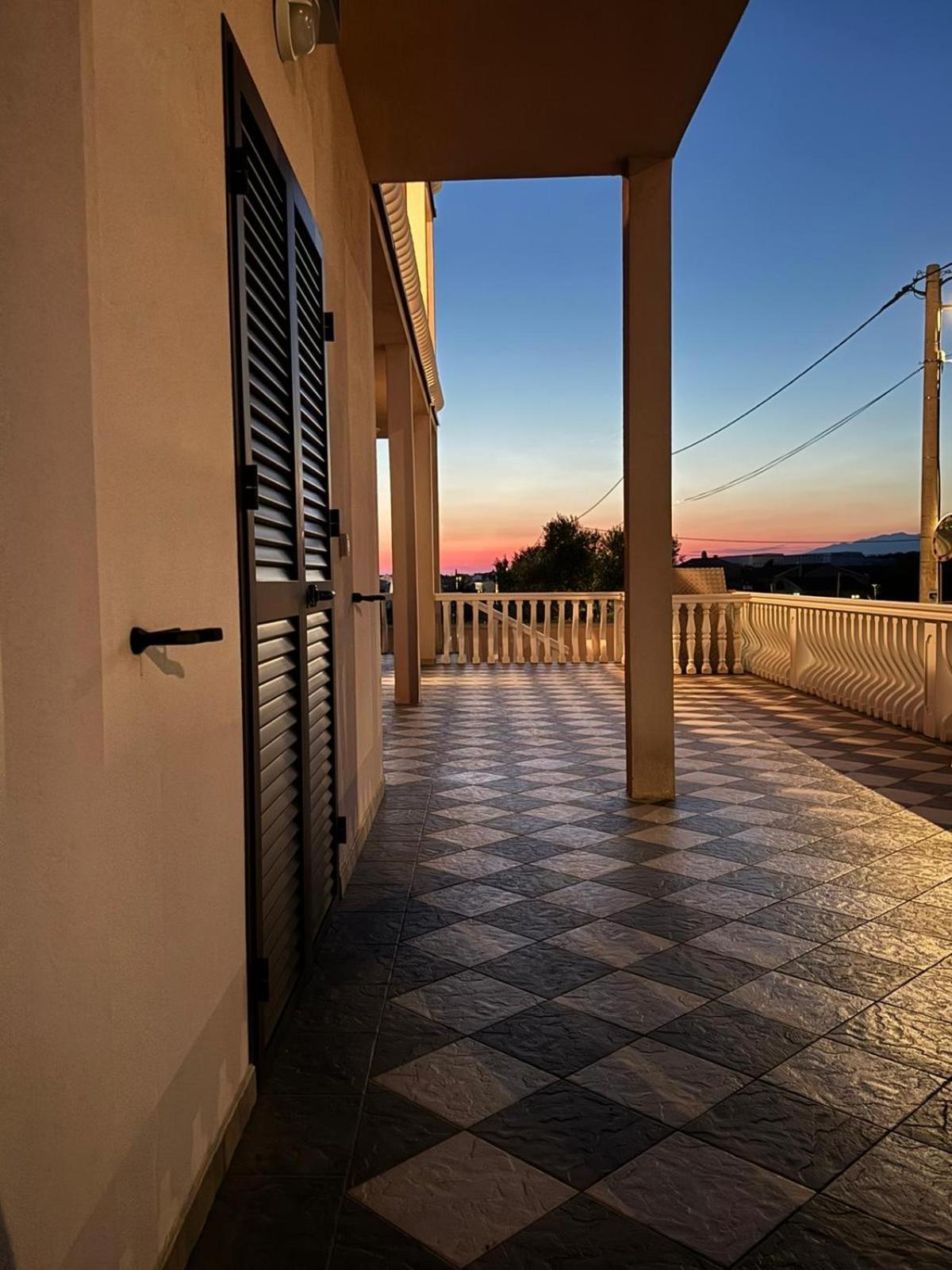 Apartments Bernarda 1 Nin Exterior photo
