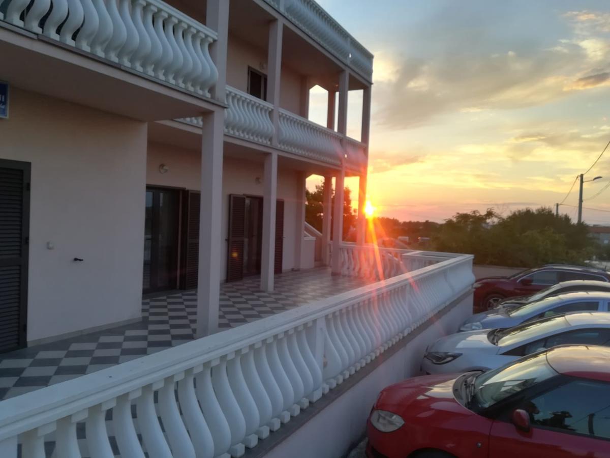 Apartments Bernarda 1 Nin Exterior photo